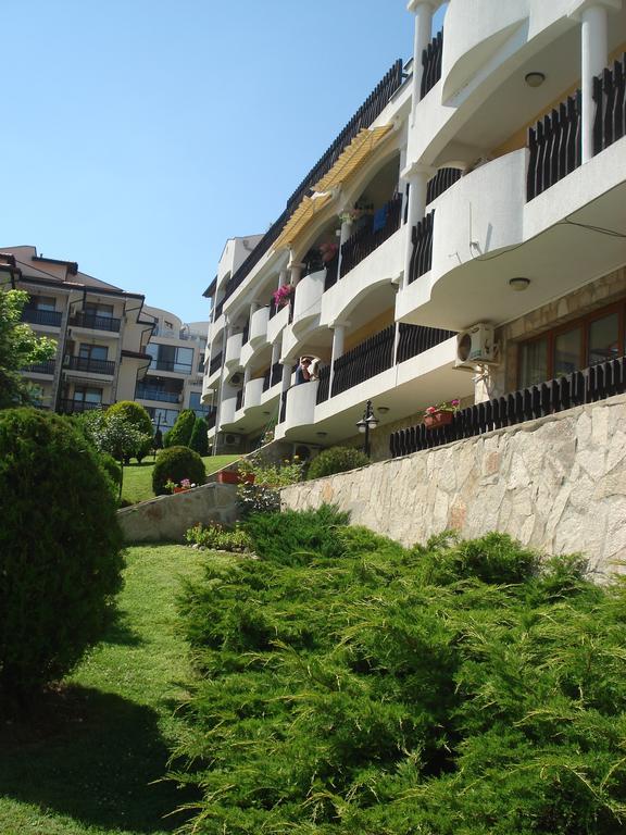 Tsb Sun Coast Apartments Свети Влас Екстериор снимка