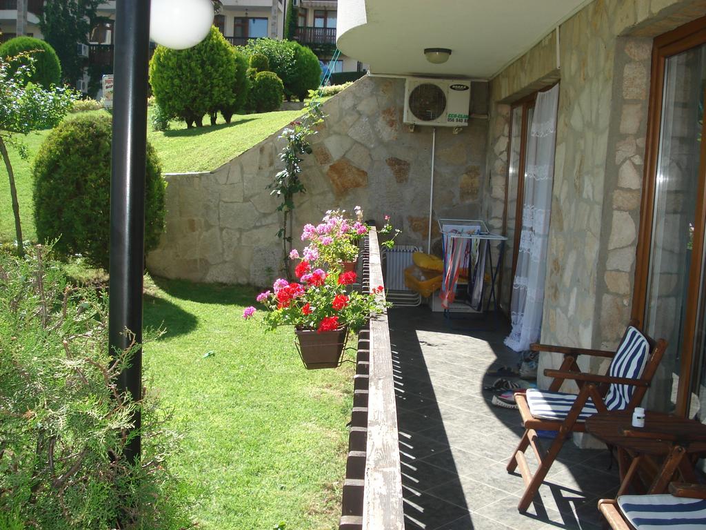 Tsb Sun Coast Apartments Свети Влас Екстериор снимка