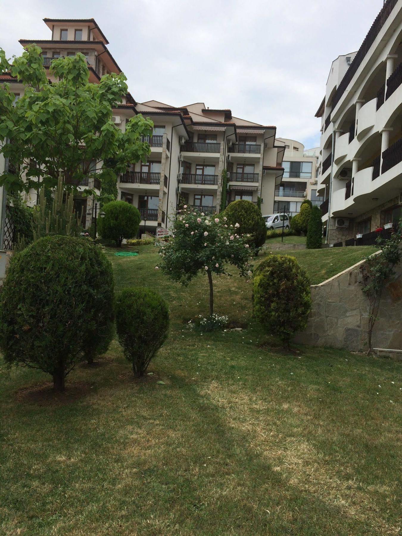 Tsb Sun Coast Apartments Свети Влас Екстериор снимка